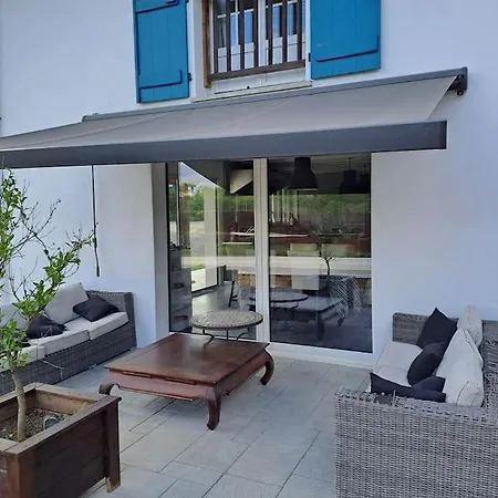 Belle Maison Basque Avec Piscine Villa