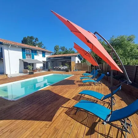Belle Maison Basque Avec Piscine